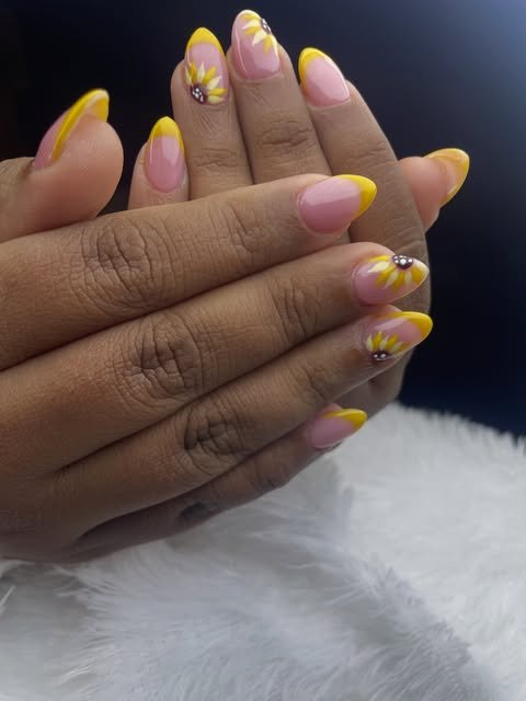 The SoBo Nail Salon Powai feature wall